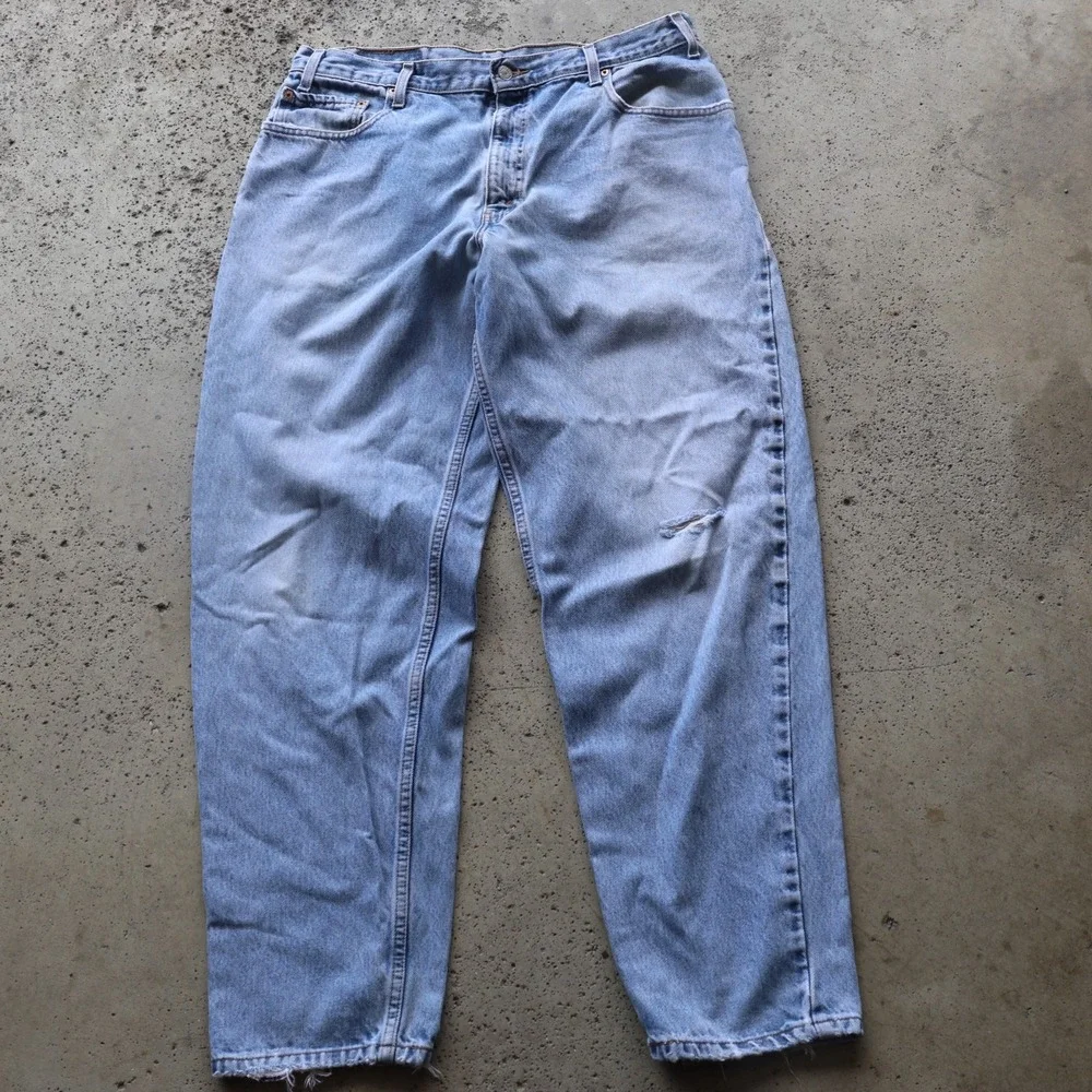 Vintage 90s Levis 560 Jeans Mens 36x32 Loose Fit Tapered Leg Light Wash Distress
